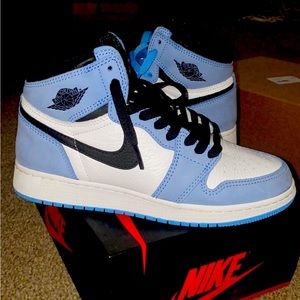 University Blues Jordan One size 6Y